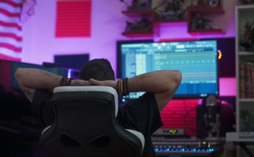 STAVROS ZACHARIAS,THE INDEPENDENT ARTIST FROM TUNECORE