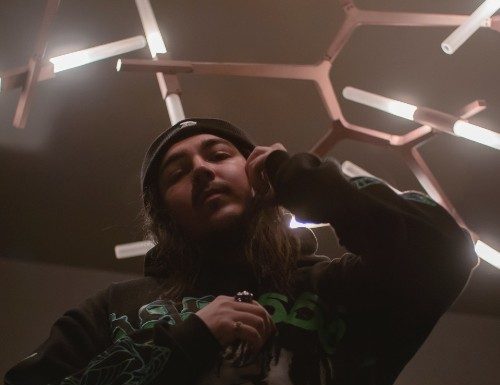 R&B/Pop Artist Bezo Makes an Impact with “RARI” Visual